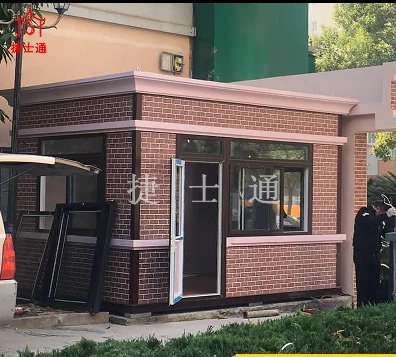 定期對保安崗亭進(jìn)行保養，有利于小區長(cháng)治久安